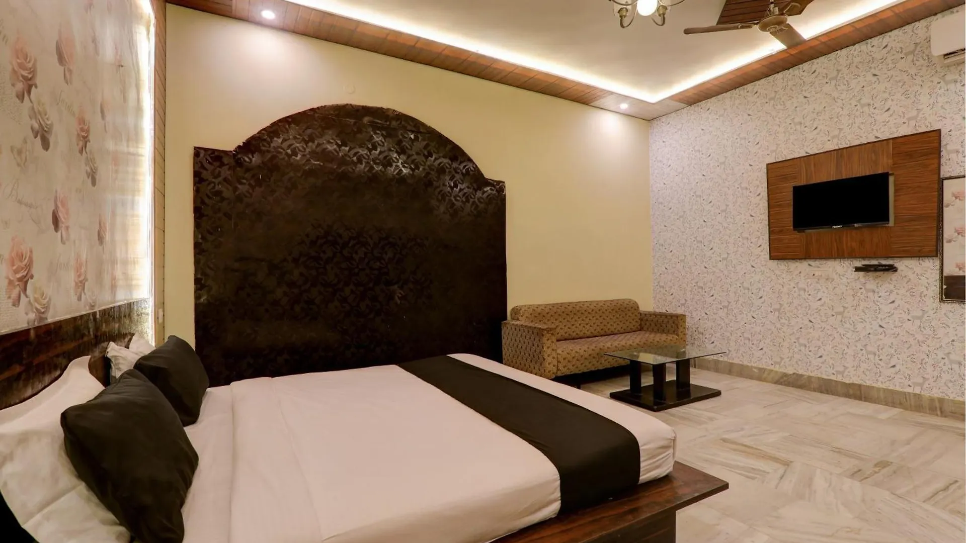Hotel O Flagship Adbhut Moment Hotel Waranasi 3*,