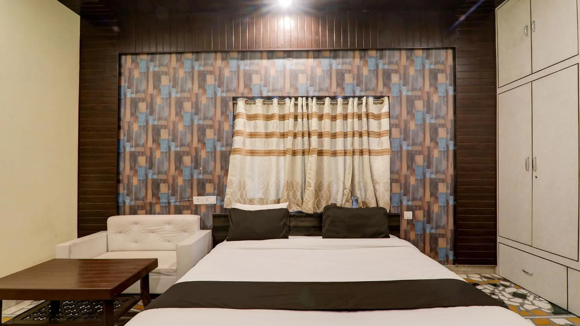 Hotel O Flagship Adbhut Moment Hotel Waranasi